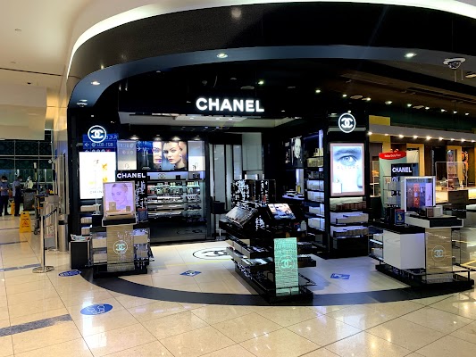 Introducir 59+ imagen chanel dubai airport - Thcshoanghoatham-badinh.edu.vn