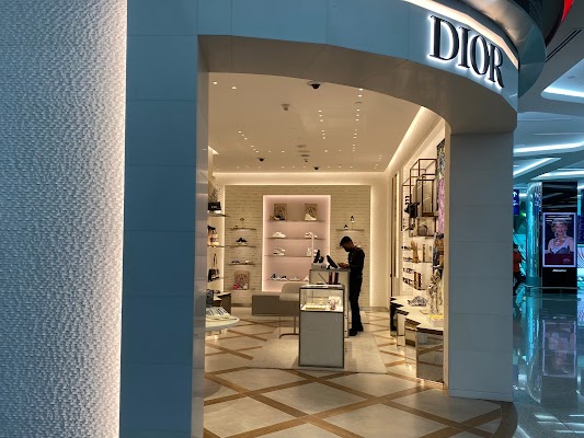 dior-dubai-airport-terminal-a