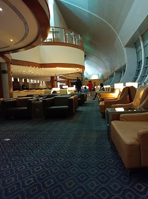 emirates-business-class-lounge