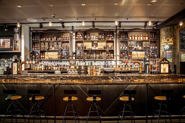 jacks-bar-grill
